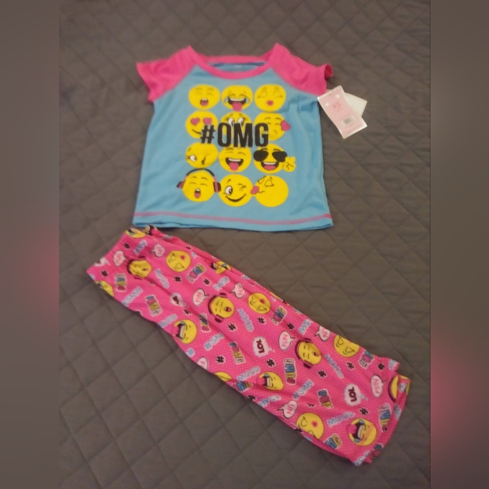 Emoji Fun Kids Pajama Set - Pink and Blue